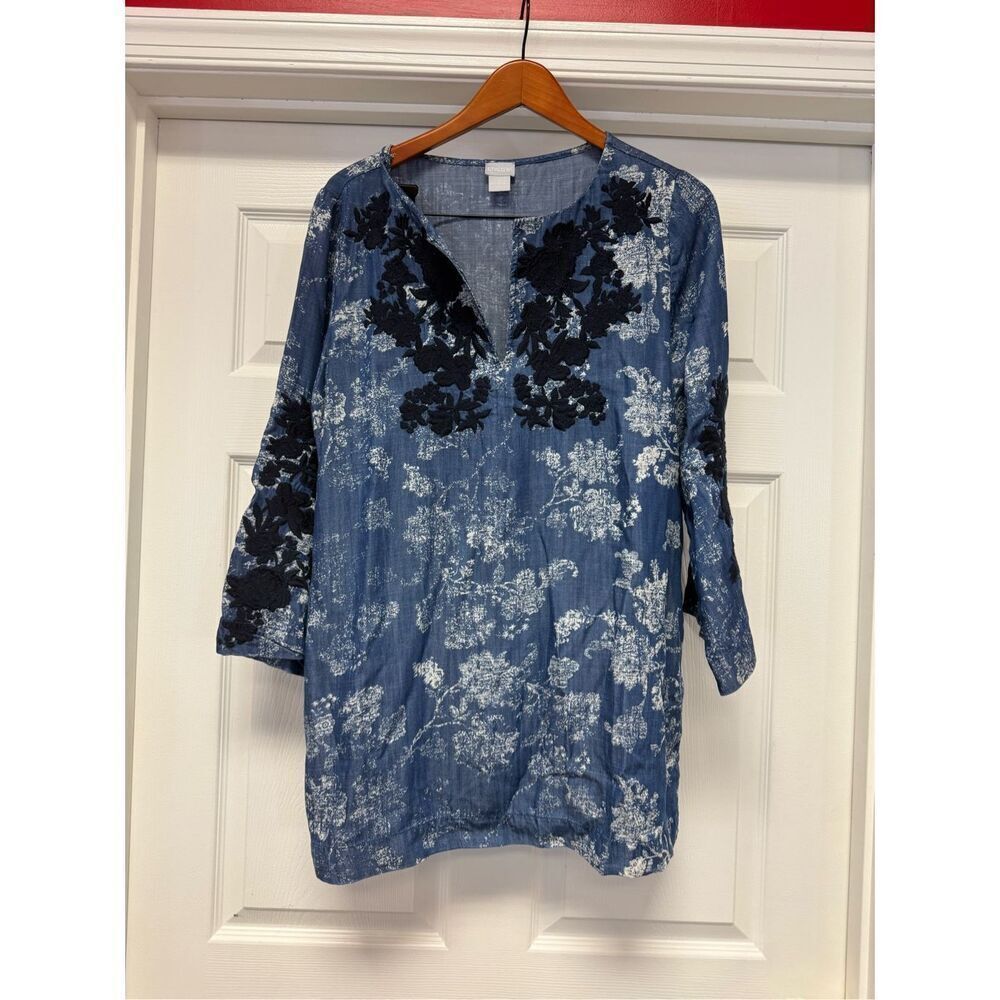 Chico’s Blue Soft Lyocell Floral Applique Tunic Blouse sz 2 or L EUC